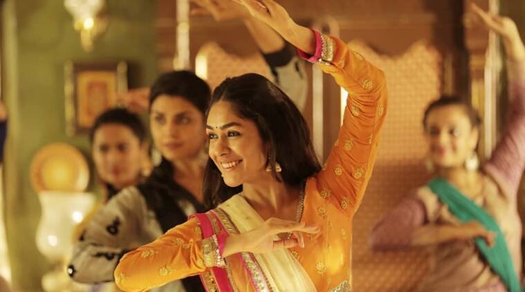Mrunal Thakur, Super 30 co star of Hrithik Roshan makes shocking revelation on nepotism